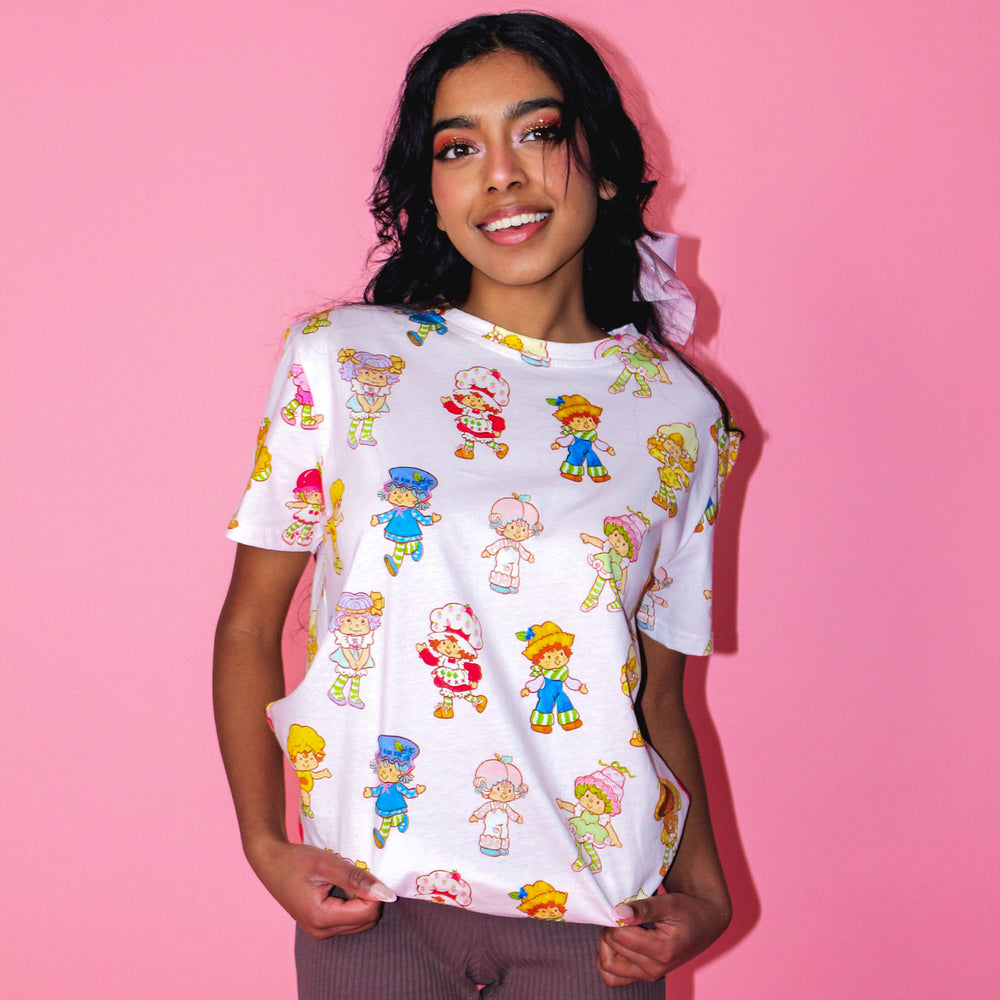 Playera Unisex Strawberry shortcake x Cakeworthy Rosita Fresita