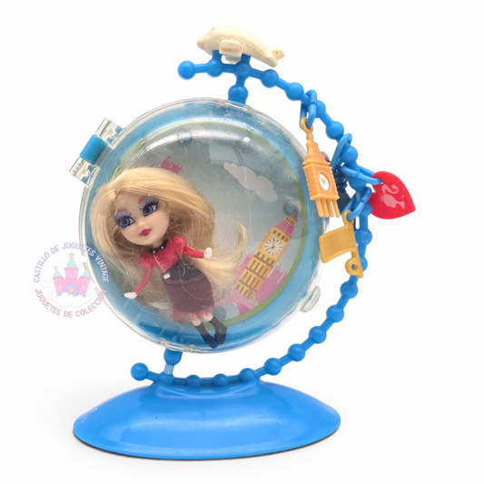 Barbie Vintage Peekaboo Petites Club - Pre-Loved ❤️/Segunda Mano #2 Girls of the world Lea de Londres Año 2008