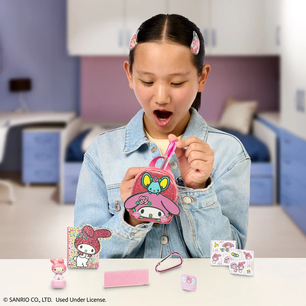 Real Littles Hello Kitty and friends My Melody mini mochilita con mini accesorios de papeleria