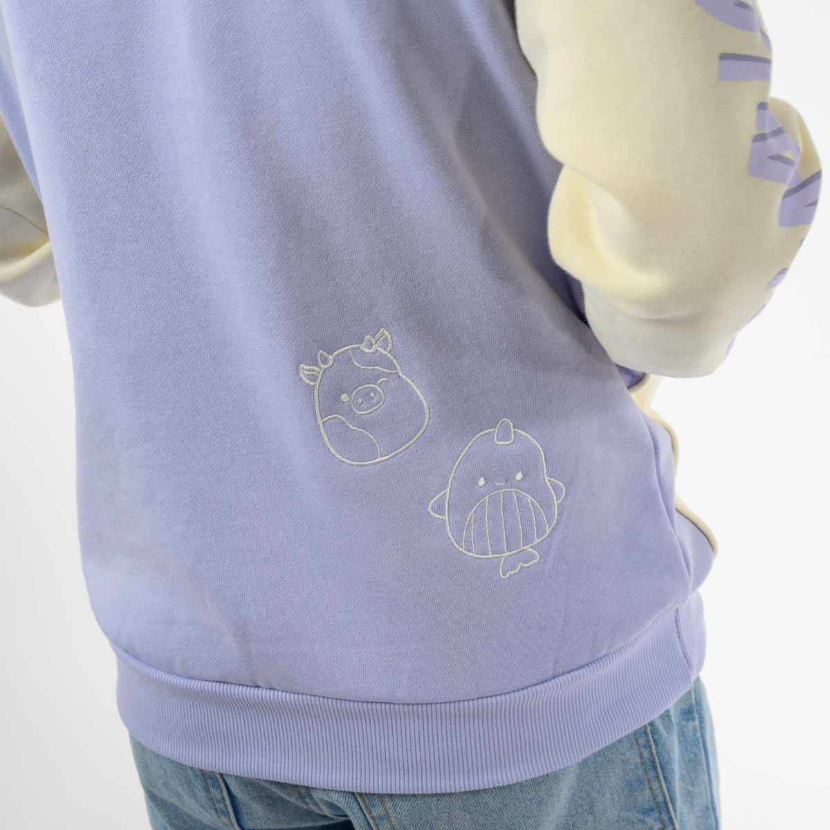 Sudadera Hoodie unisex Squishmallows x Cakeworthy