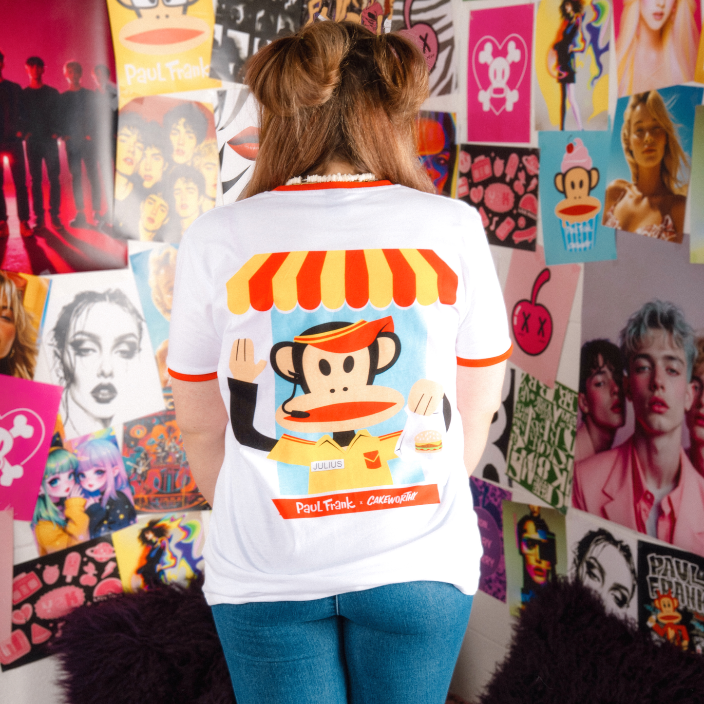 Playera unisex Paul Frank x Cakeworthy burger stand