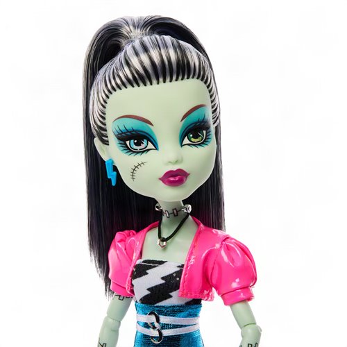 Monster High Creeproduction Dawn of the Dance Frankie Stein