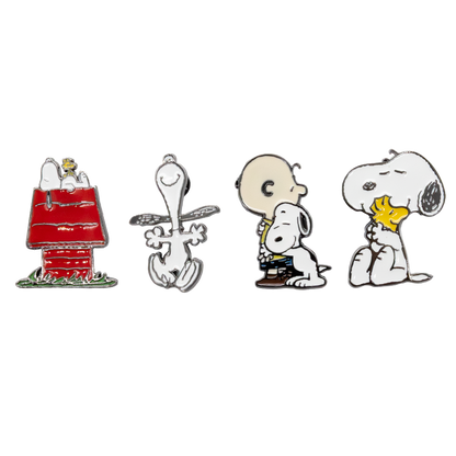 ⚠️PREVENTA IMPORTACIÓN Charms Blind bag de bolsita con pines cada uno sorpresivo Se enviará aprox 7-10 días habiles después de su compra Snoopy Peanuts