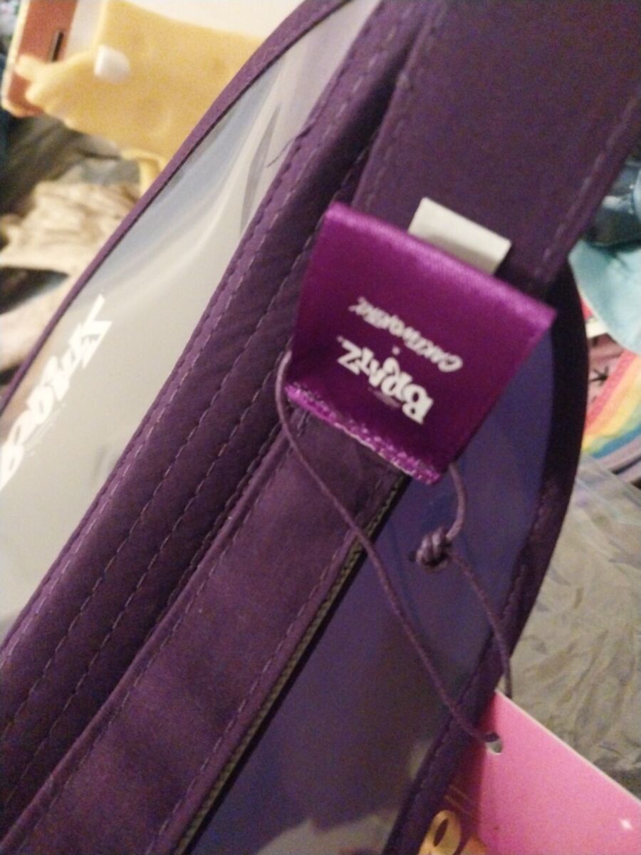 Bratz x Cakeworthy Dump him Visera